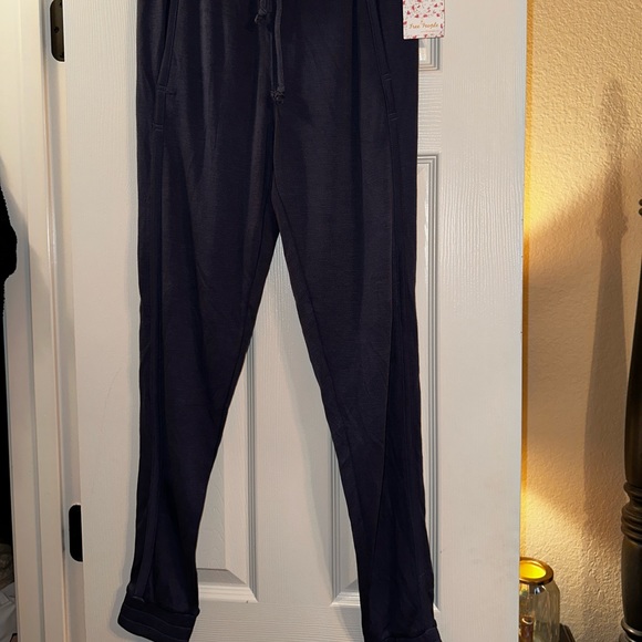 NWT Free People Back Into It joggers - Picture 2 of 6